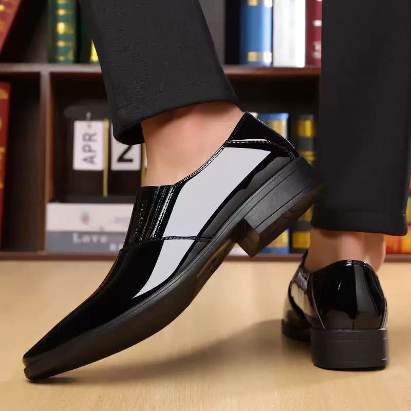 男鞋新款男式尖头单鞋套脚鞋子男商务正装皮鞋英伦风新郎婚鞋潮流