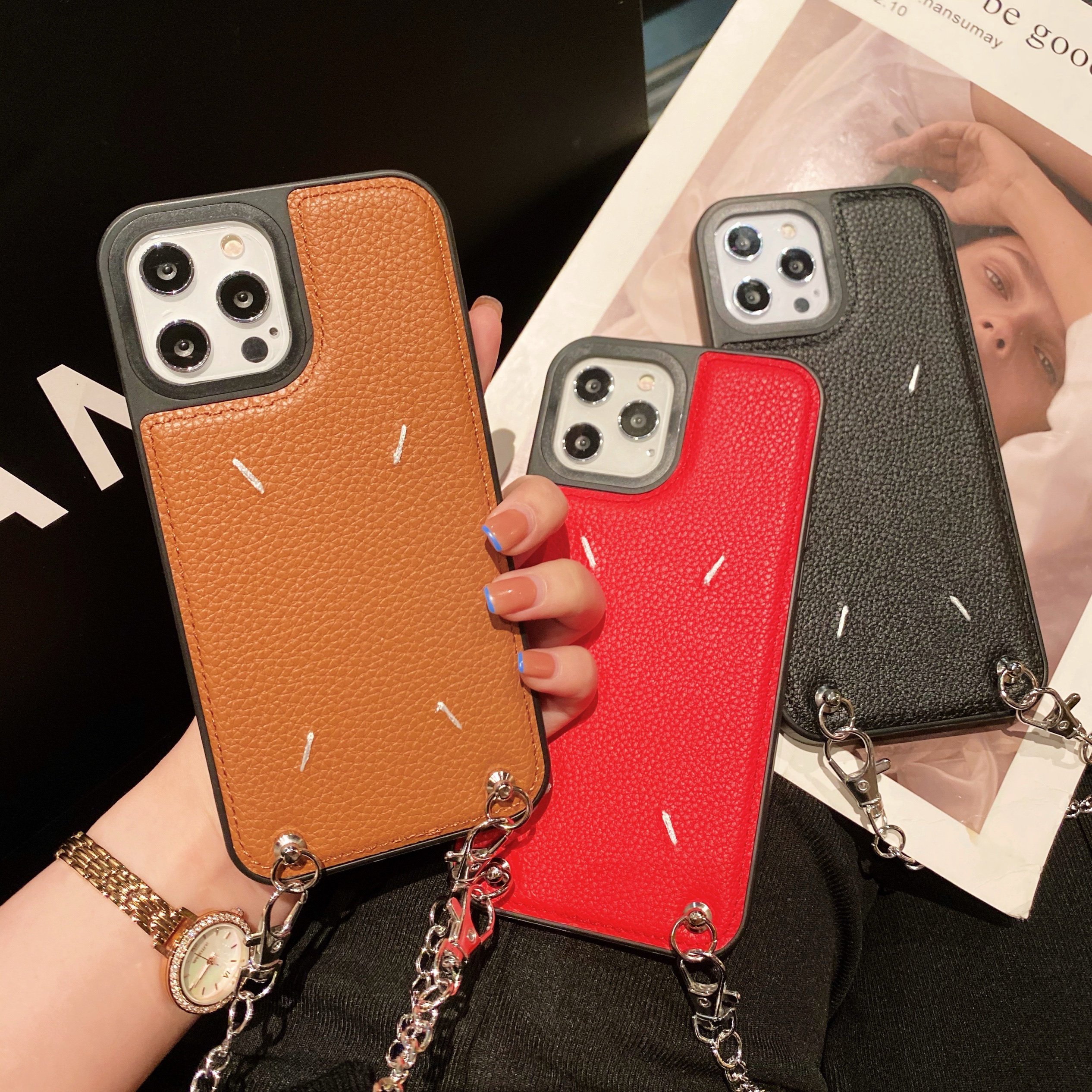 马吉拉可斜挎手机壳苹果14pro个性金属链条手提13小众手缝线iphone15
