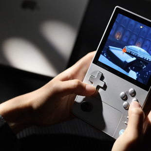 ayaneo pocket dmg安卓掌机流光银现货预装天马前端到手可玩礼物