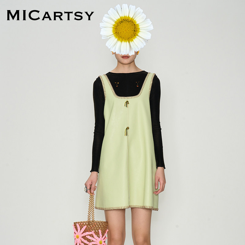 MICartsy王紫珊秋冬新款手钩边PU背心连衣裙背带裙小众设计感