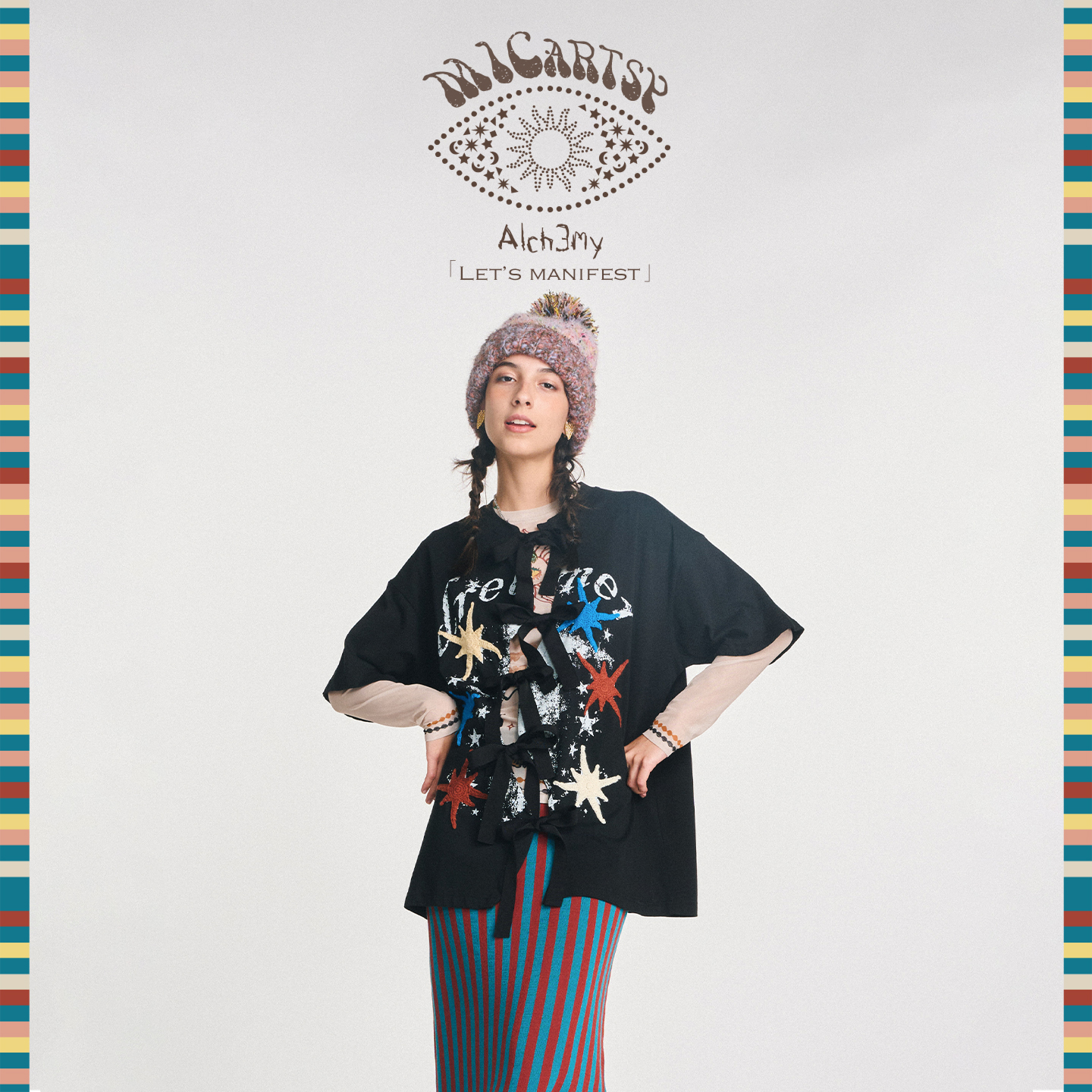 MICartsy黑色钩编星星印花T恤