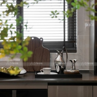 WU.物兮物 现代样板间厨房托盘饰品摆件组实木砧板餐板果盘咖啡壶