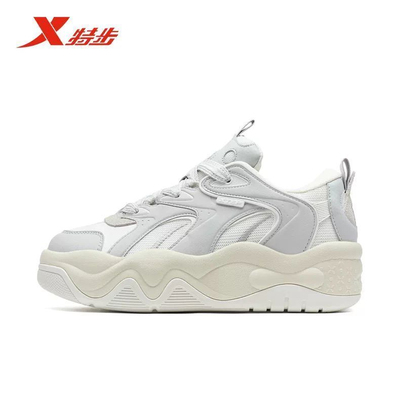 特步男鞋吐司鞋板鞋2025冬季新款皮面运动鞋男小白鞋975419310014