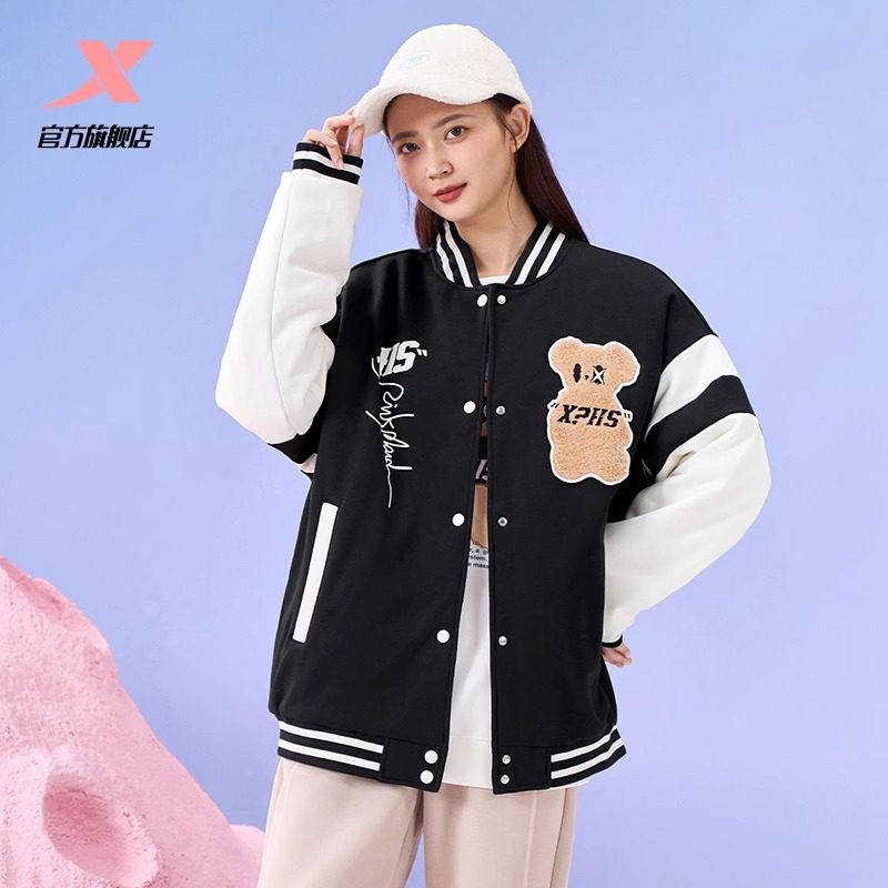 XTEP 남성 및 여성 야구 유니폼 코튼 재킷 학생 루즈 캐주얼 스포츠 2023 가을 겨울 새로운 스타일 정통