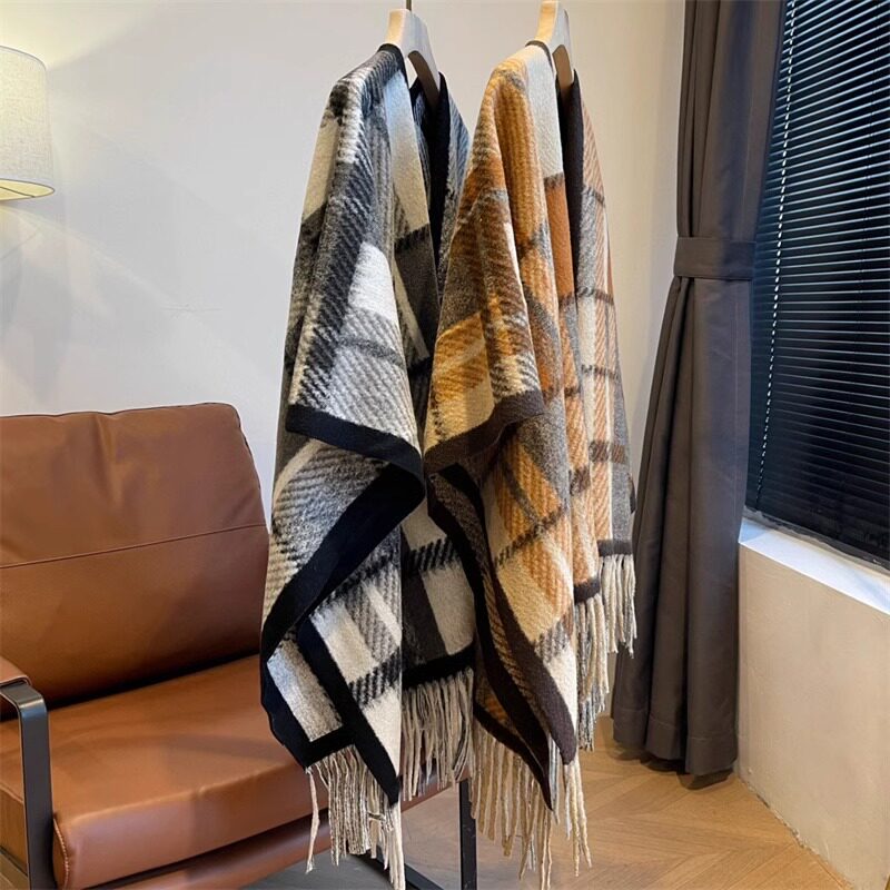 秋冬氛围感！洋气大披肩双面格纹羊毛毛呢下摆流苏设计围巾斗篷女