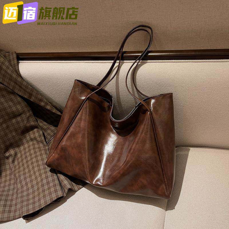 托特包女包2021新款秋冬日韩大容量软皮单肩包复古休闲手提水桶包