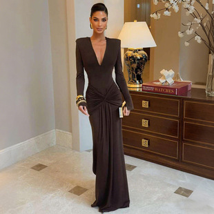 欧美大气宴会酒会度假低胸时尚纯色深V领修身褶皱长袖气质连衣裙