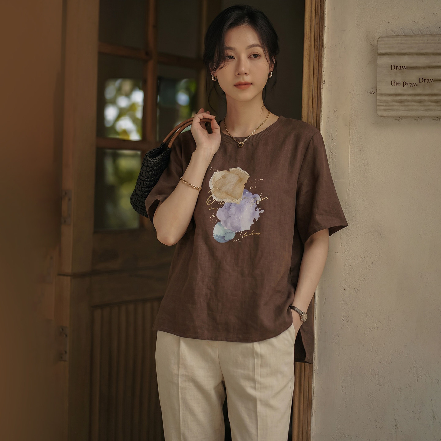 无谓夏季新款印花短袖T恤前短后长开叉上衣文艺复古圆领宽松女装