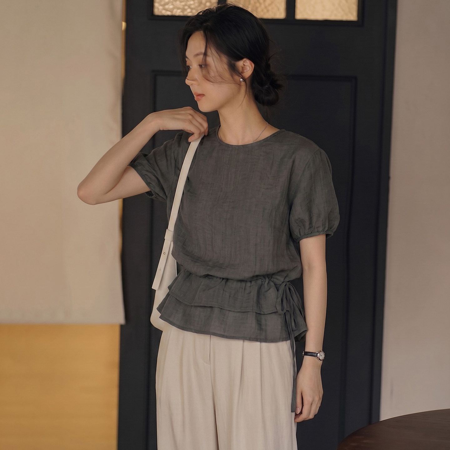 无谓2026夏季抽绳收腰套头衬衫圆领泡泡袖上衣显瘦双层荷叶边女装