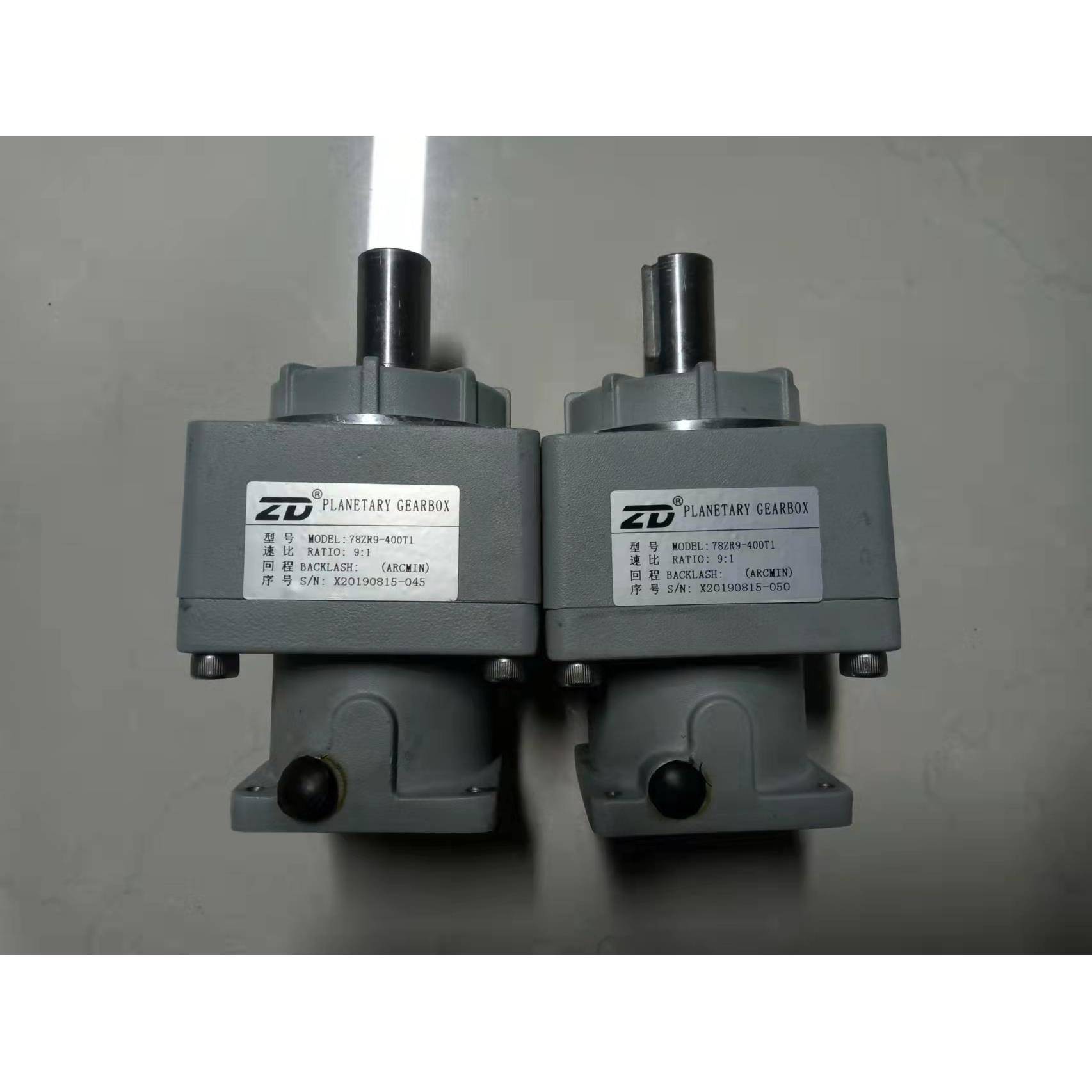 二手9 ：1 400W减速器 78ZR9-400T1 输入轴14 输出轴19 包邮