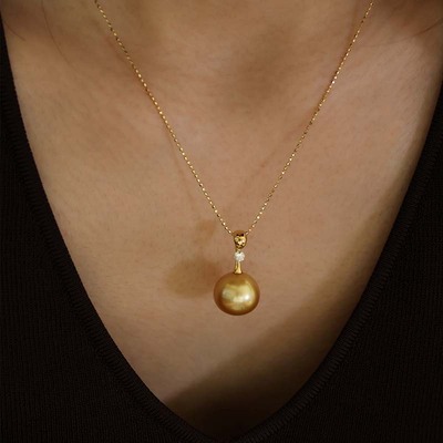 18k金南阳金珠钻石吊坠无暇链坠