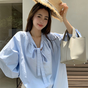 大码胖妹妹mm宽松夏季百搭系带法式V领设计感小众灯笼短袖衬衫女