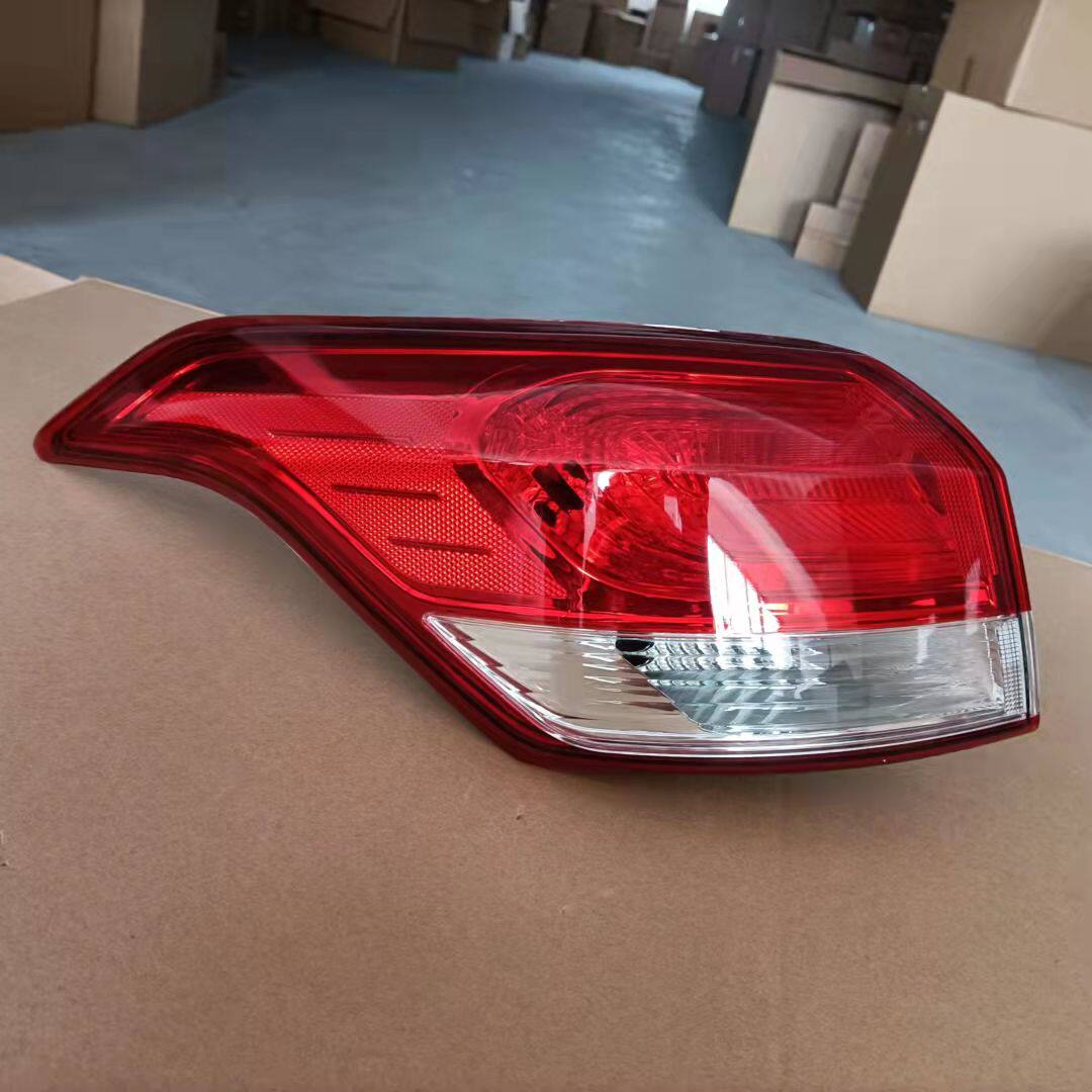 현대 IX25 후면 미등 어셈블리에 적합 15-16 모델 외부 후면 미등 17 18 19 모델 후방 충돌 방지 라이트 하우징