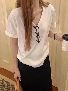 打底休闲韩系显瘦韩版 新款 宽松学生上衣 2025夏季 V领纯色t恤女短袖