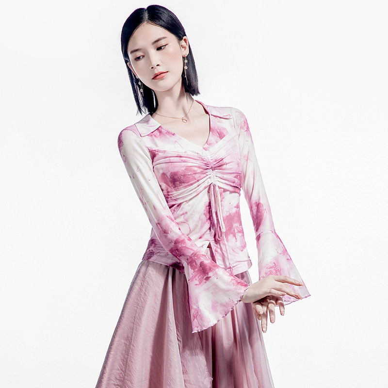 Polo领网纱抽绳设计舞蹈上衣女2025秋季新款女装喇叭袖洋气小衫,女装/女士精品,蕾丝衫/雪纺衫,淘宝优惠券,粉丝福利购,淘宝优惠卷