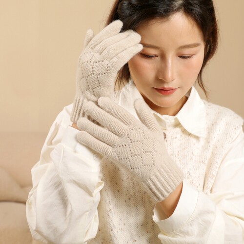 女针织分指洞洞触屏保暖手套