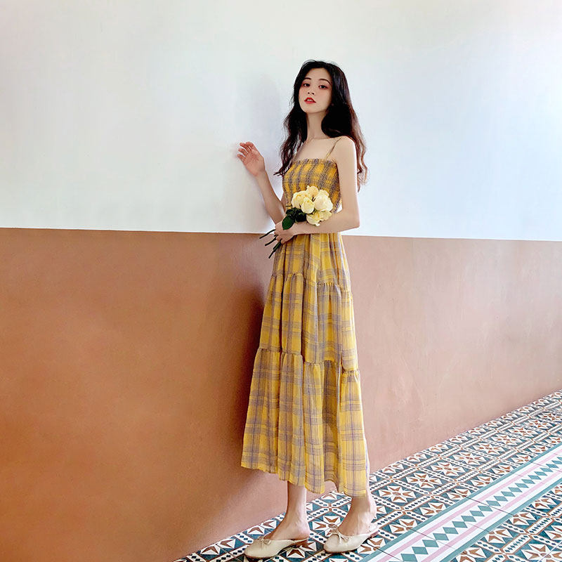 格子吊带连衣裙女2020新款夏长款小清新收腰显瘦气质森系学生长裙