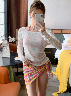 鲨鱼小姐碎花小清新彩色印花褶皱比基尼小胸温泉海边度假泳衣女