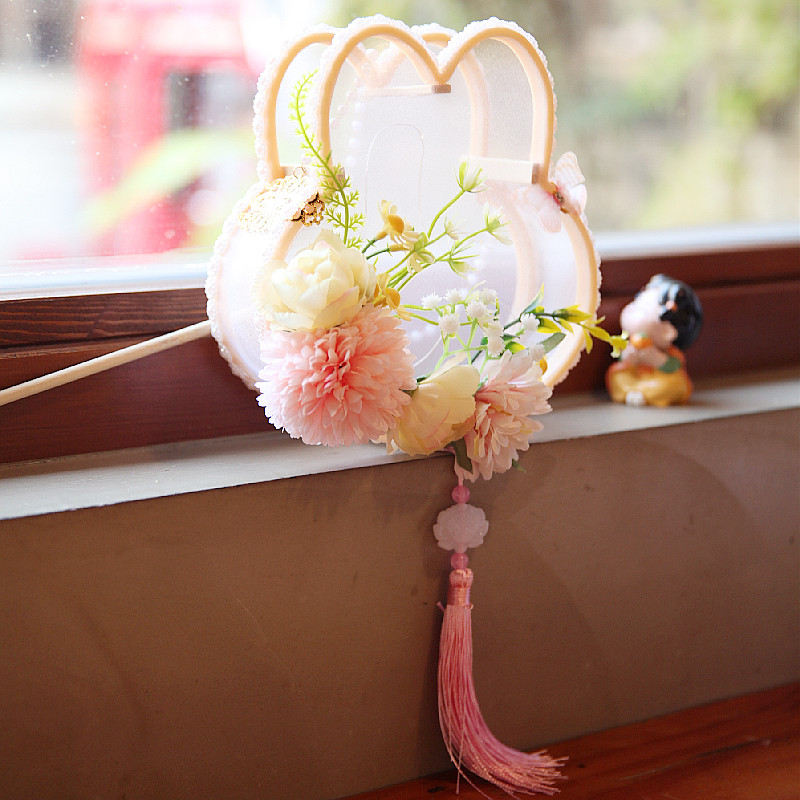 立体花朵发光蝴蝶宫灯笼 复古风小兔子仿真花跳舞蹈手提花灯成品