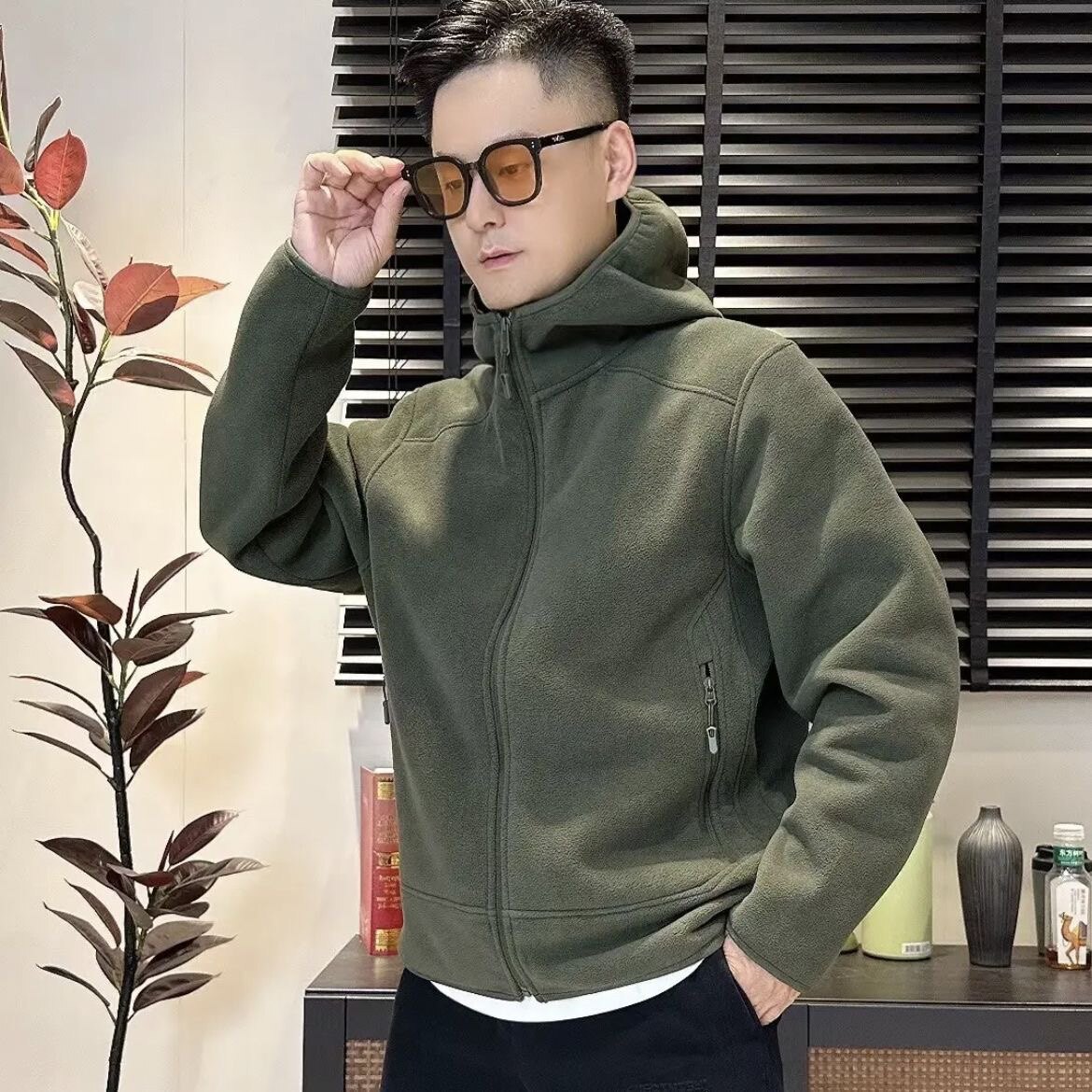 轻奢连帽双面摇粒绒外套男士夹克秋冬季新款保暖短款纯色百搭男装,男装,羽绒马甲,淘宝优惠券,粉丝福利购,淘宝优惠卷