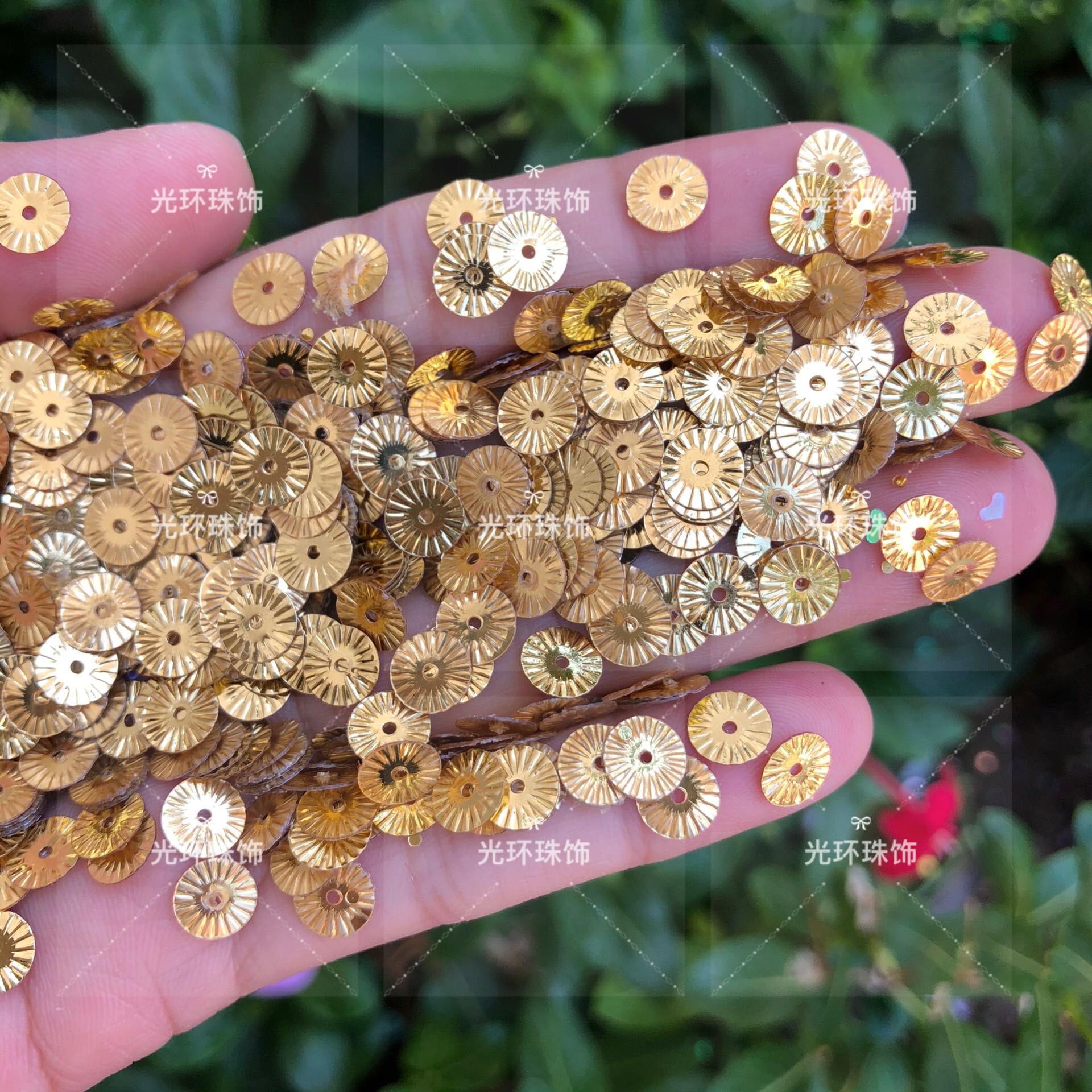 金色银色黑色4mm6mm太阳花亮片DIY圆形中孔纹面亮片金色菊花珠片