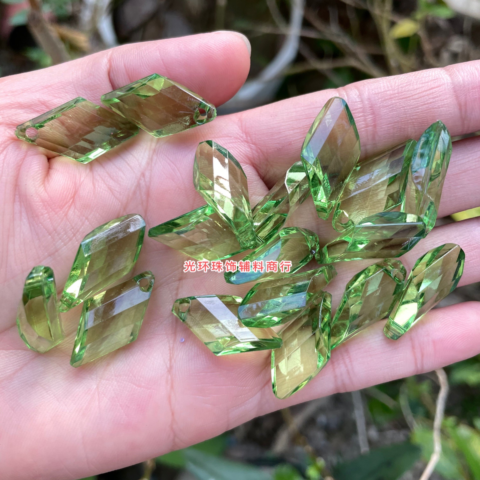14*24mm草绿色透明格面菱形亚克力吊珠耳环耳坠耳饰珠子DIY饰品