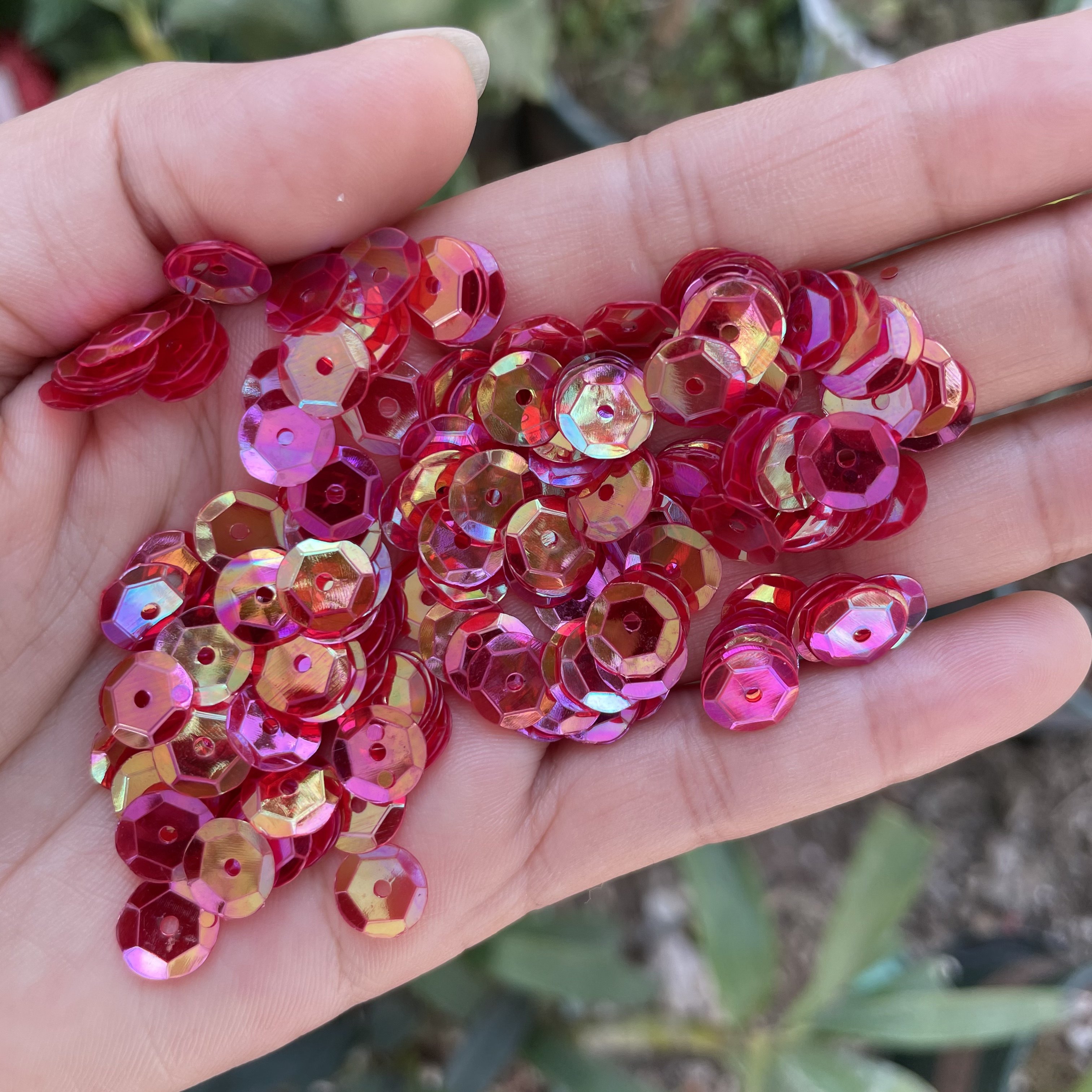 进口亮片 4mm-12mm圆形凹面中孔彩红色亮片 演出服辅料 DIY材料,饰品/流行首饰/时尚饰品新,其他DIY饰品配件,淘宝优惠券,粉丝福利购,淘宝优惠卷