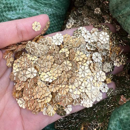 DIY金属珠片8mm10mm12mm古铜色金色片梅花铜片鞋帽五金装饰辅料