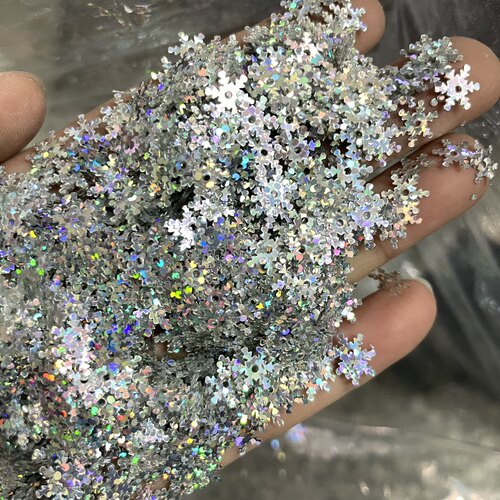 圣诞珠片7.5mm白色镭射银色小雪花亮片手工饰品DIY材料服装辅料