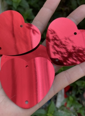 4mm-55mm边孔无孔红色桃心亮片 红色心形亮片 爱心亮片 DIY材料