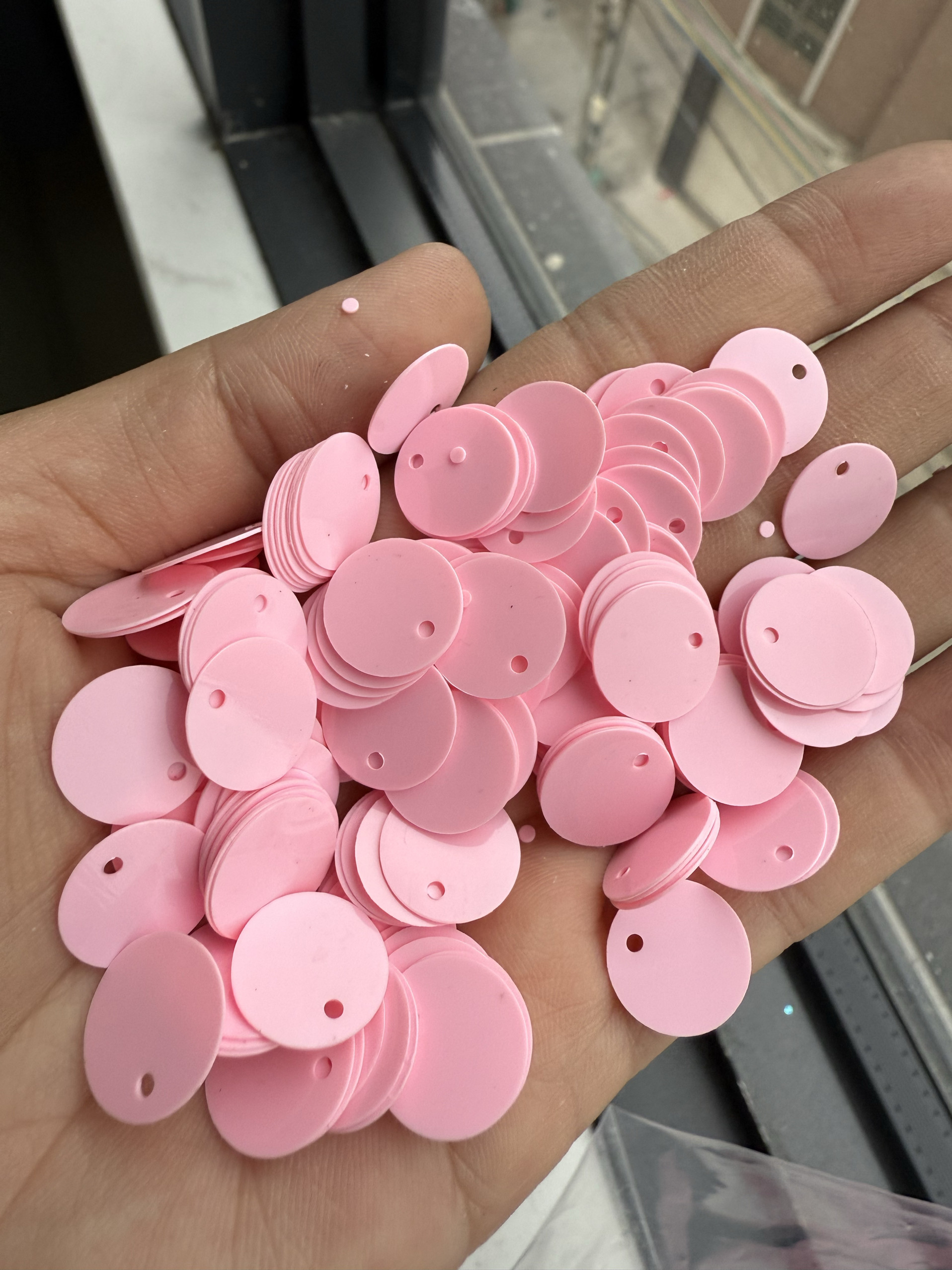 5mm-50mm圆形边孔粉红色亮片无彩粉色珠片手工材料DIY饰品配件,饰品/流行首饰/时尚饰品新,其他DIY饰品配件,淘宝优惠券,粉丝福利购,淘宝优惠卷