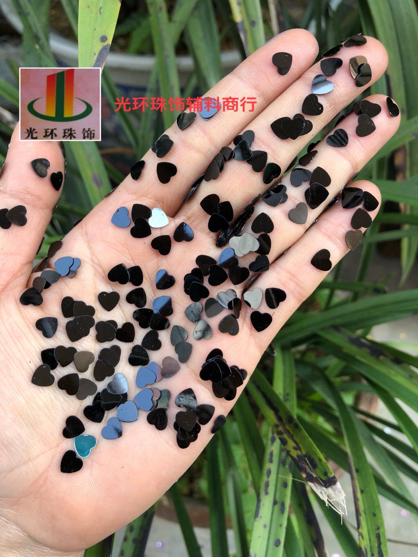 6mm10mm黑色无孔桃心亮片 黑色心形亮片 黑色贴片 PVC桃形小亮片,饰品/流行首饰/时尚饰品新,其他DIY饰品配件,淘宝优惠券,粉丝福利购,淘宝优惠卷