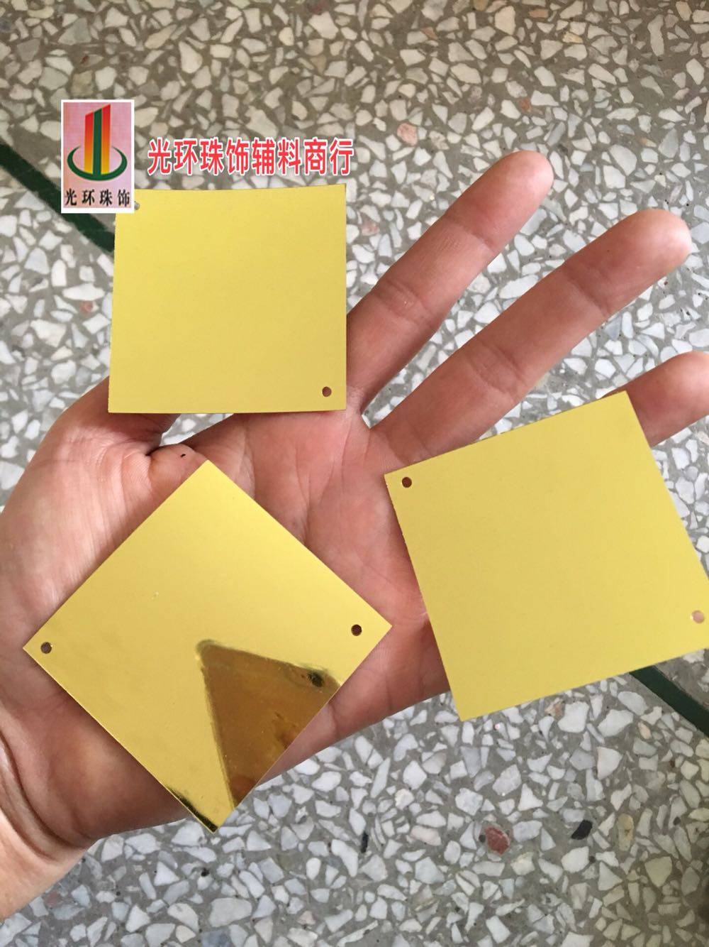 50*50毫米正方形对角2孔金色哑光方形亮片DIY婚礼现场布置珠片,饰品/流行首饰/时尚饰品新,其他DIY饰品配件,淘宝优惠券,粉丝福利购,淘宝优惠卷