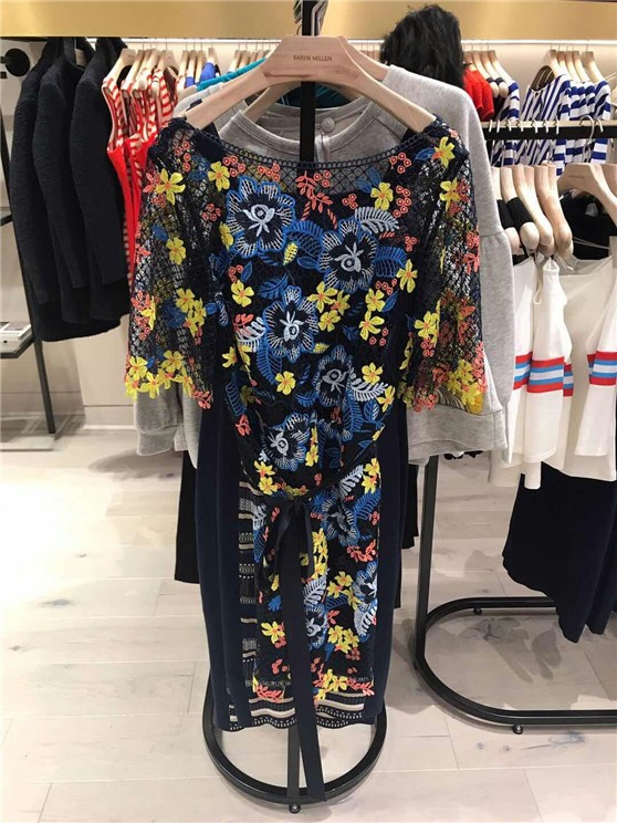 Karen Millen连衣裙英国比斯特Bicester villaga直播代购