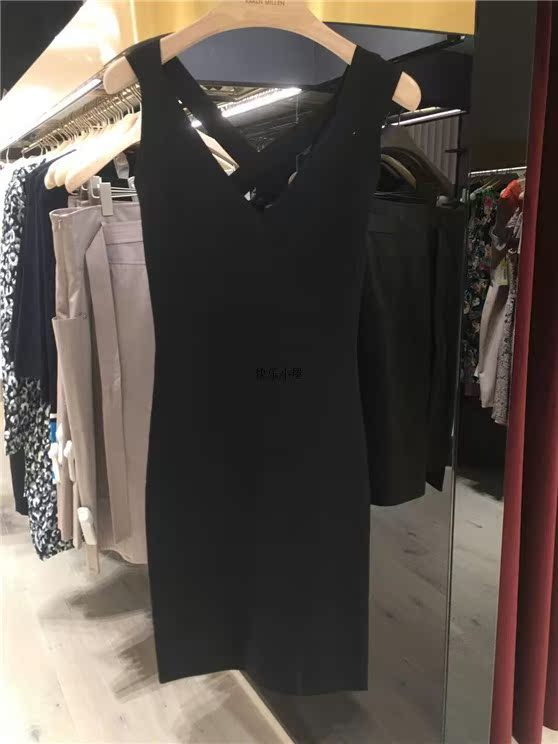 Karen Millen连衣裙英国比斯特Bicester villaga直播代购