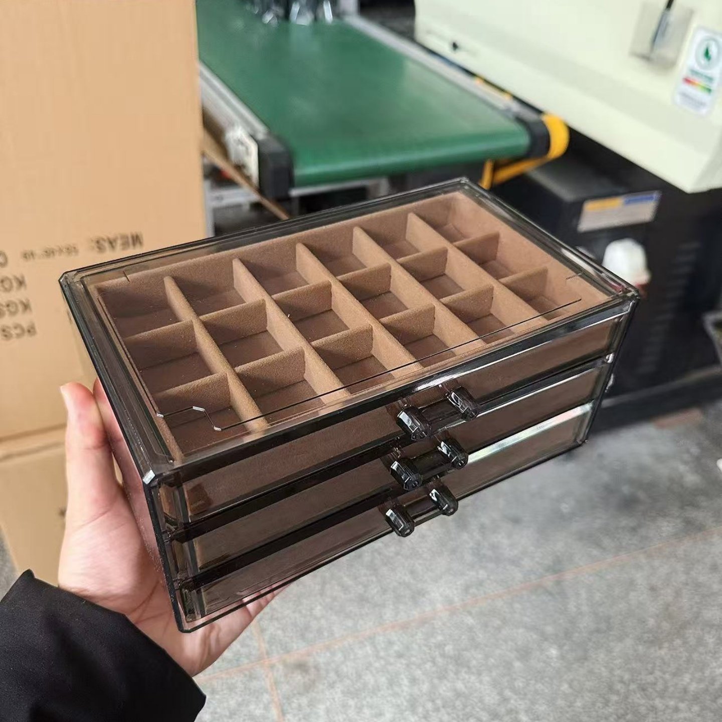 多层抽屉式黑棕色首饰盒