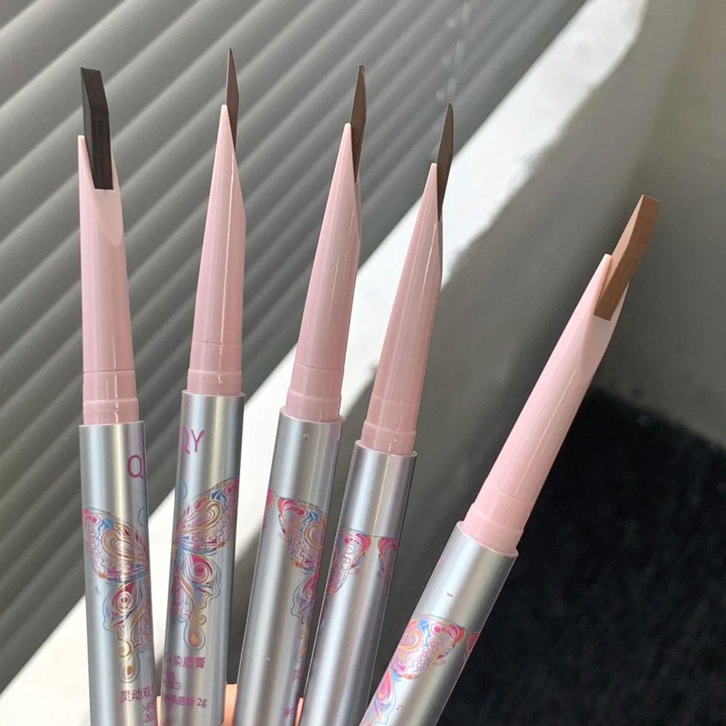 化妆师同款！双头眉笔+染眉膏二合一防水防汗持久不脱色棕色学生�