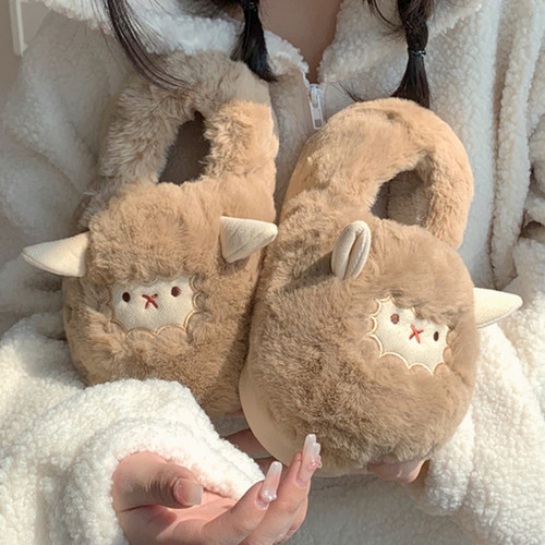 可爱毛绒小羊冬季居家保暖棉拖鞋