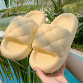 网红时尚 女士 防滑软底纯色菱格面包拖鞋 居家踩屎感EVA凉拖鞋 夏季