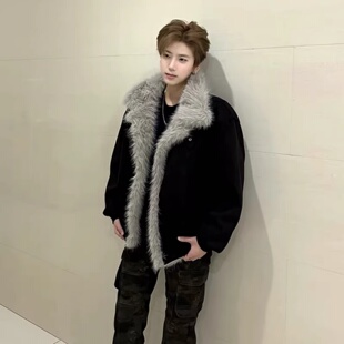 麂皮绒座山雕毛领外套男款冬季高级感痞帅加绒厚美式狼王羽绒棉服