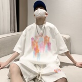 白色