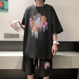 黑色