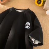 黑色