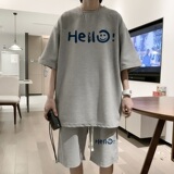 浅灰色
