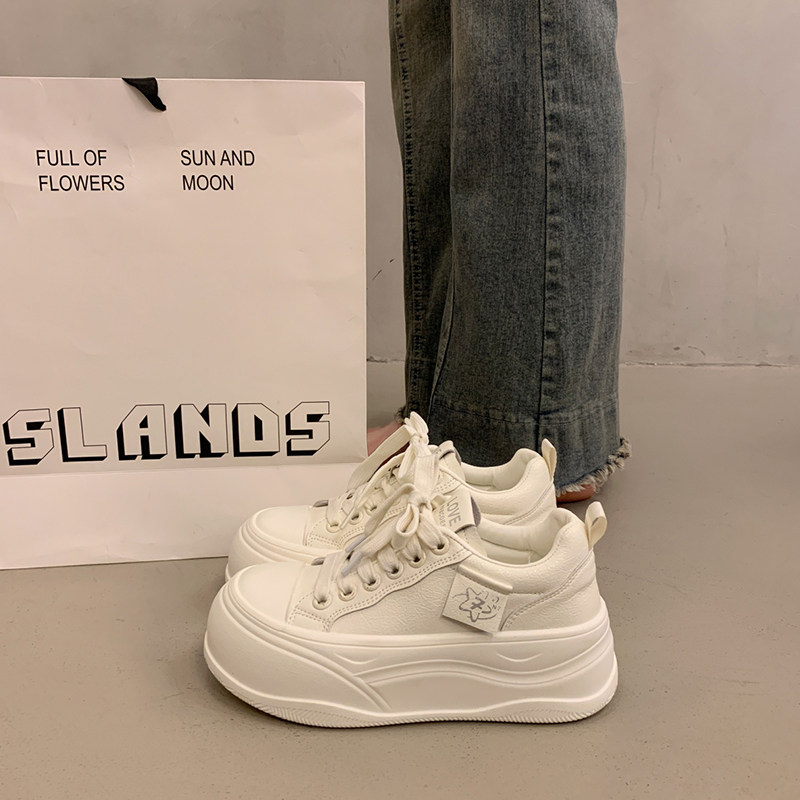厚底小白鞋女款2026年春季新款休闲板鞋增高小个子时尚百搭运动鞋