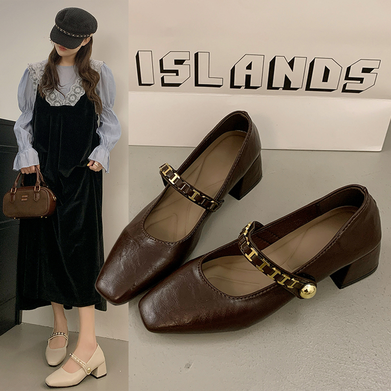 配裙子百搭黑色低跟玛丽珍小皮鞋