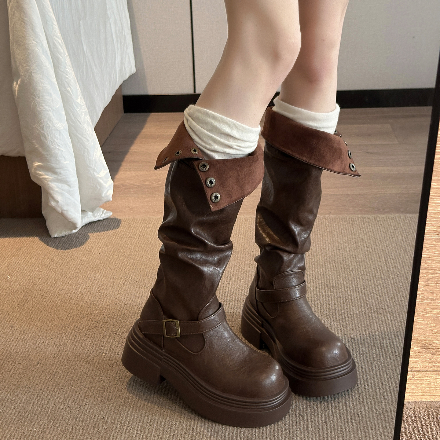 两穿复古显瘦厚底美拉德长靴女