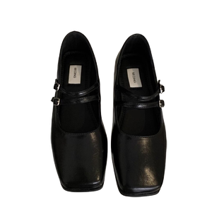 法式晚风银色单鞋女2026新款春夏季平底通勤方头小皮鞋浅口玛丽珍