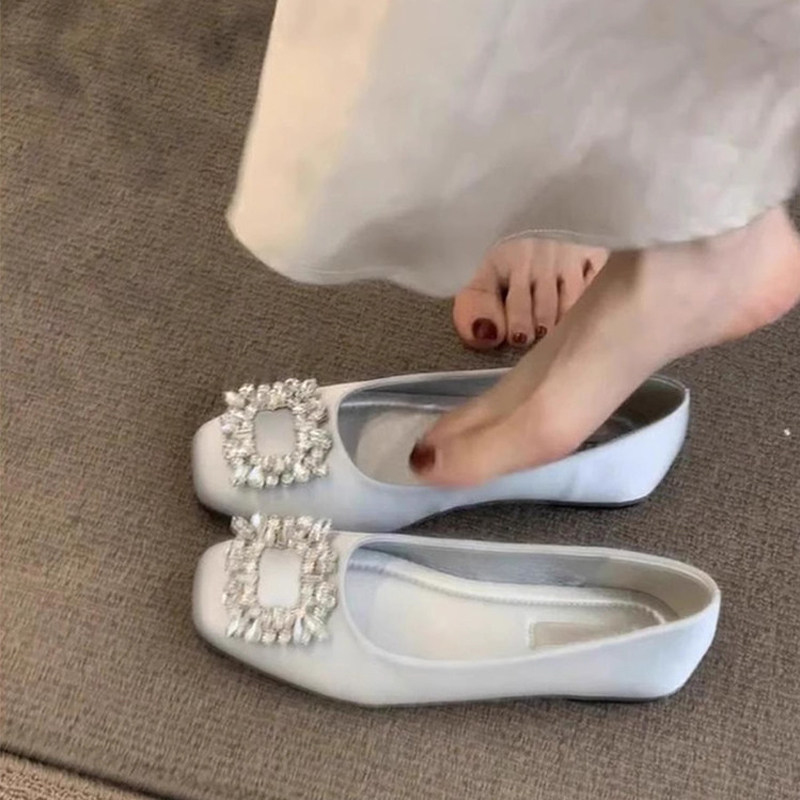 法式温柔仙女风平底鞋2026春季新款浅口水钻晚晚风方头气质单鞋女