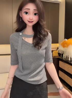 欧货时髦V领灰色短袖T恤女2026夏季大码胖MM修身显瘦独特漂亮上衣